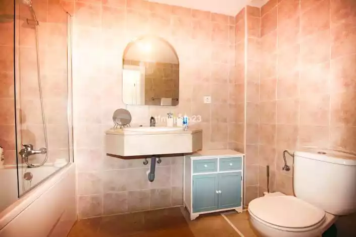 Flat 75m² in Italy, Lanzo d'Intelvi. Priced at 198000€ rent photo-18