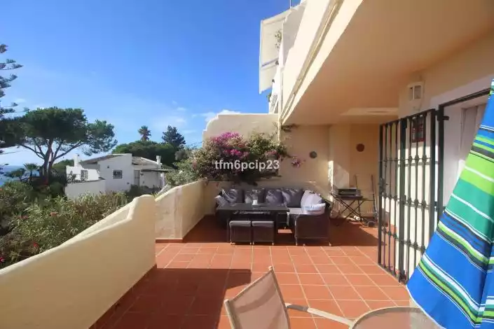 Flat 75m² in Italy, Lanzo d'Intelvi. Priced at 198000€ rent photo-3