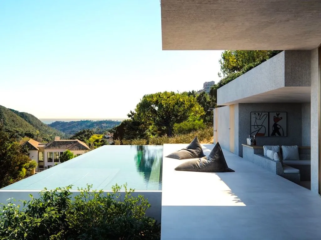 Villa 270m² in Portugal, Oeirash. Priced at 2550000€ rent photo-10