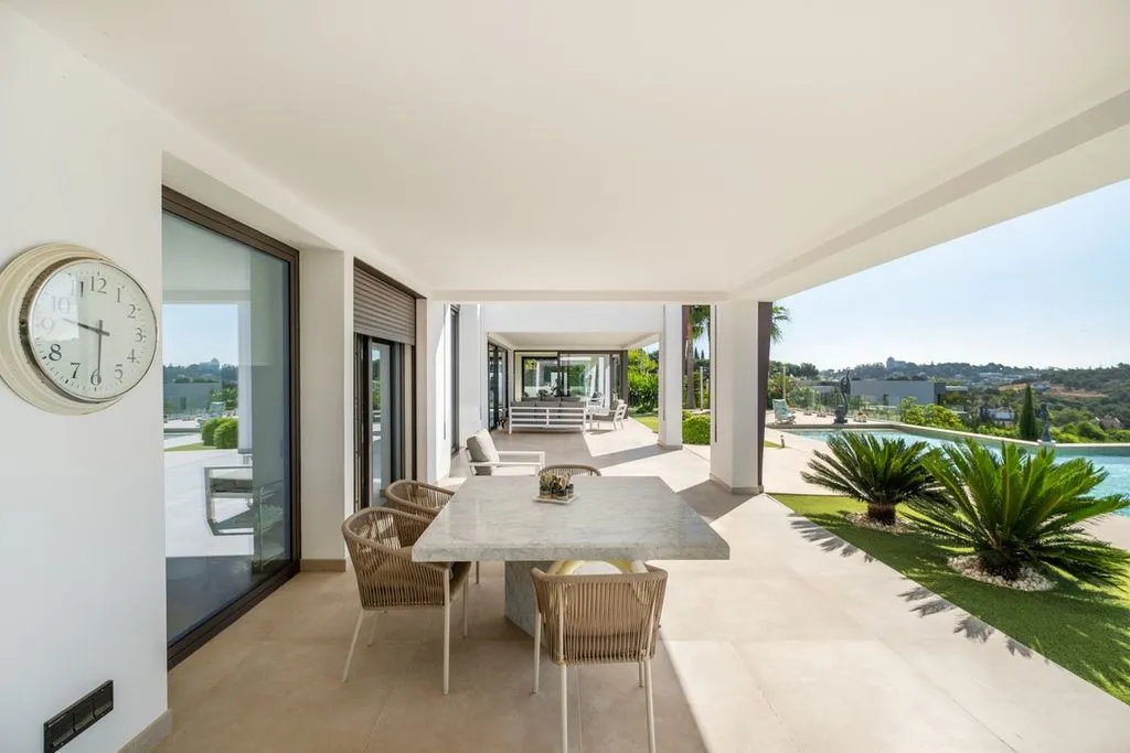 Villa 270m² in Portugal, Oeirash. Priced at 2550000€ rent photo-14