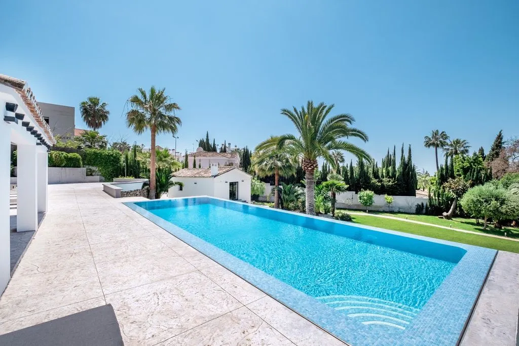 Villa 570m² in Portugal, Oeirash. Priced at 3495000€ rent photo-4