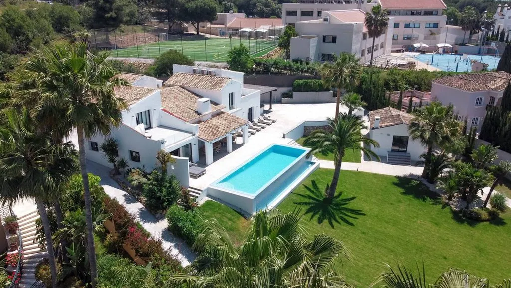 Villa 570m² in Portugal, Oeirash. Priced at 3495000€ rent photo-5