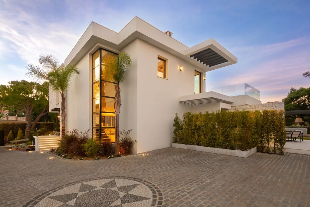 Villa 570m² in Portugal, Oeirash. Priced at 3495000€ rent photo-12