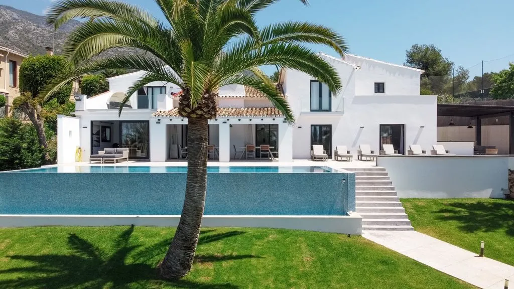 Villa 570m² in Portugal, Oeirash. Priced at 3495000€ rent photo-17