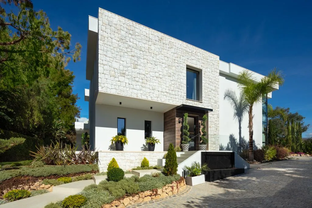 Villa 545m² in Portugal, Oeirash. Priced at 6995000€ rent photo-21