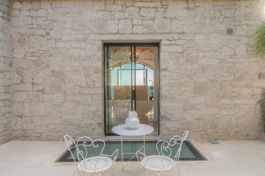 Villa 720m² in Greece, corfu. Priced at 37700€ rent photo-11