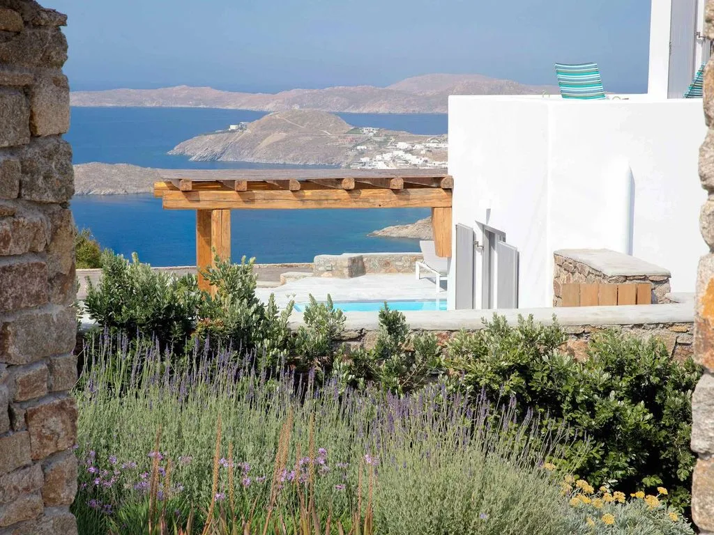 Villa 540m² in Greece, Mykonos. Priced at 44800€ rent photo-4