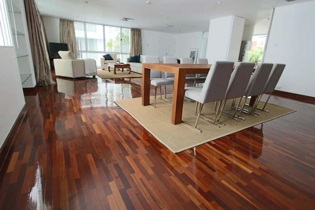 Flat 155m² in Thailand, Bangkok. Priced at 2490€ rent photo-5