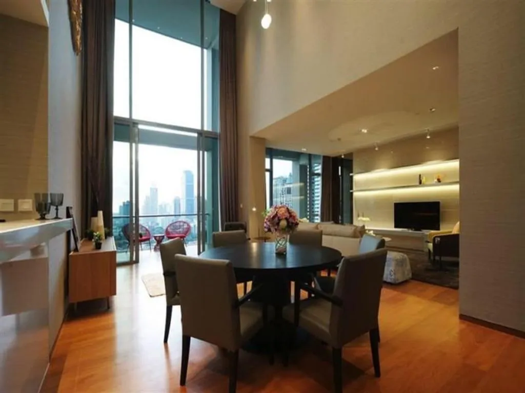 Flat 240m² in Thailand, Bangkok. Priced at 2620€ rent photo-17