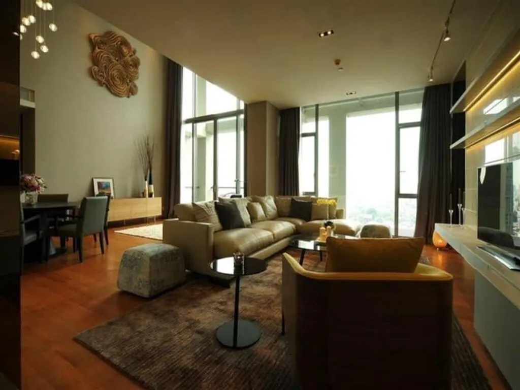 Flat 240m² in Thailand, Bangkok. Priced at 2620€ rent photo-20