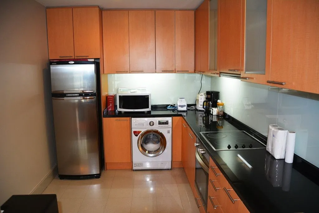 Flat 240m² in Thailand, Bangkok. Priced at 2620€ rent photo-23