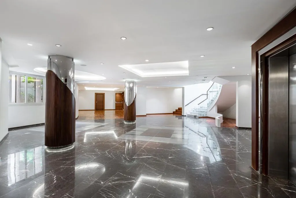 Villa 1958m² in UAE, Dubai. Priced at 970800€ rent photo-5