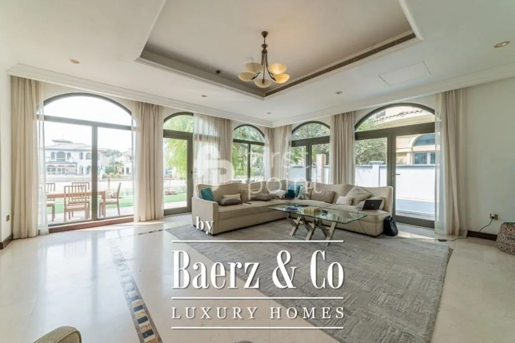 Villa 657m² in UAE, Dubai. Priced at 255500€ rent photo-1