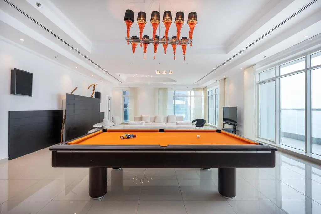 Flat 714m² in UAE, Dubai. Priced at 319400€ rent photo-5