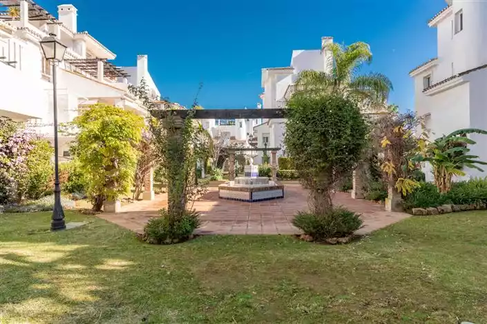 Flat 75m² in Italy, Mandello del Lario. Priced at 318500€ rent photo-15