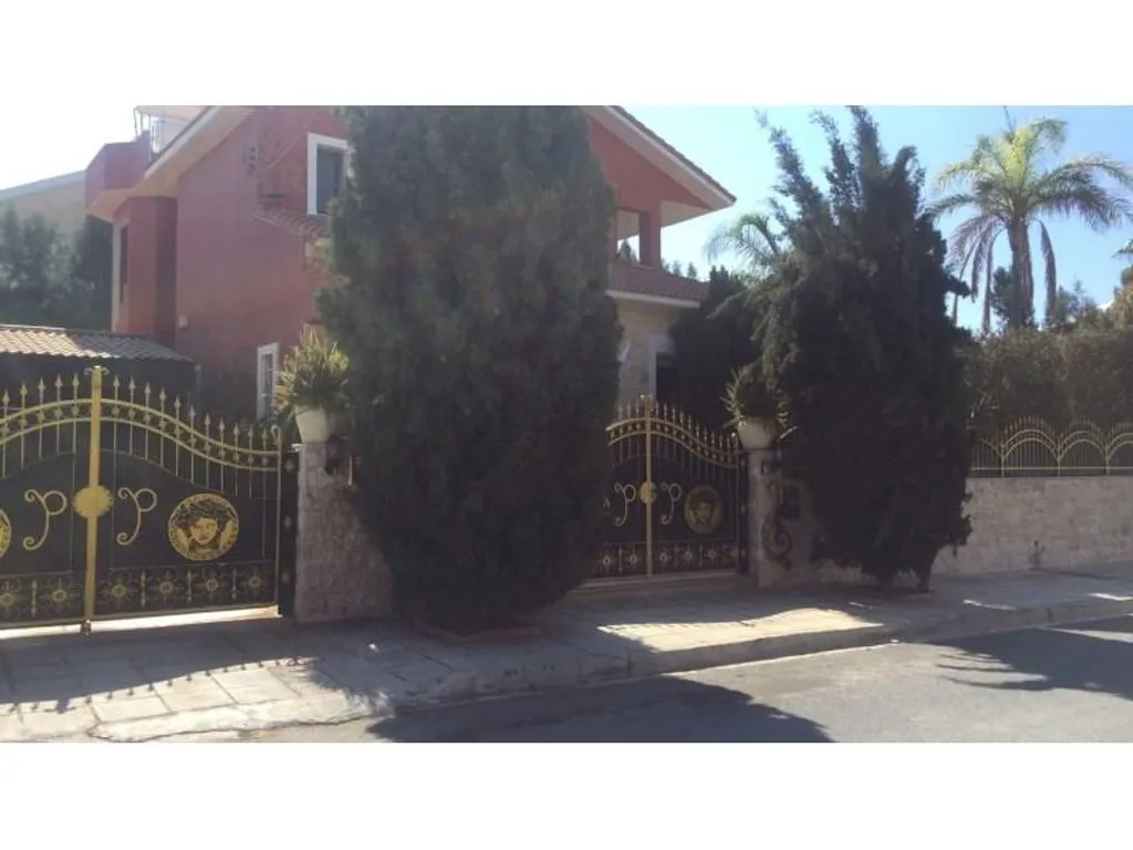 Villa 750m² in Cyprus, Limassol. Priced at 10000€ rent photo-6