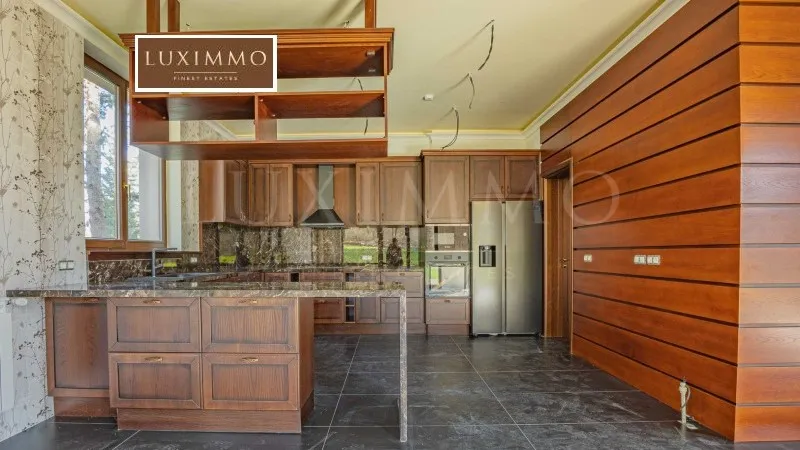 House 658m² in USA, Houston. Priced at 1612214£ rent photo-1