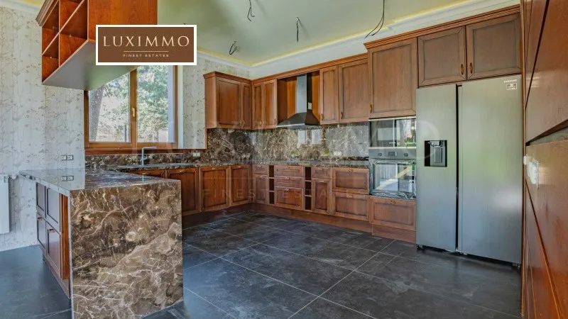 House 658m² in USA, Houston. Priced at 1612214£ rent photo-5