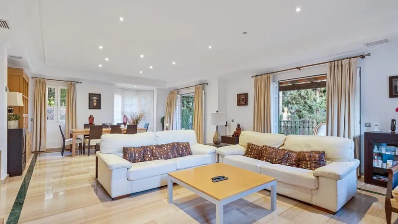 House 436m² in Portugal, Oeirash. Priced at 1206982£ rent photo-4