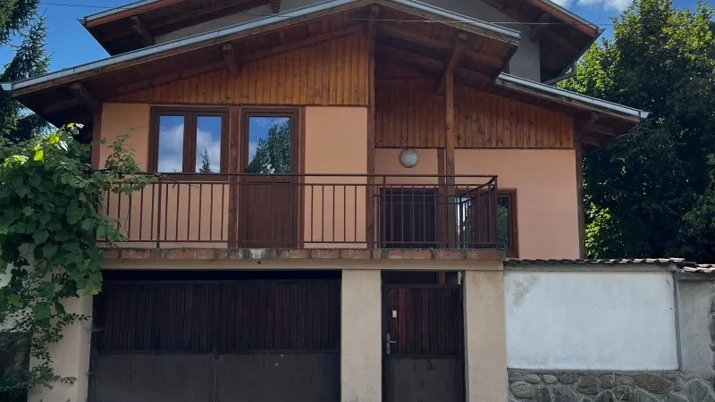 House 180m² in Bulgaria, Sofia. Priced at 234425£ rent photo-3