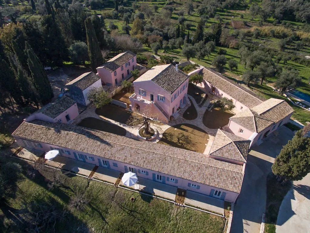 Land 1100m² in Greece, corfu. Priced at 35000€ rent photo-1