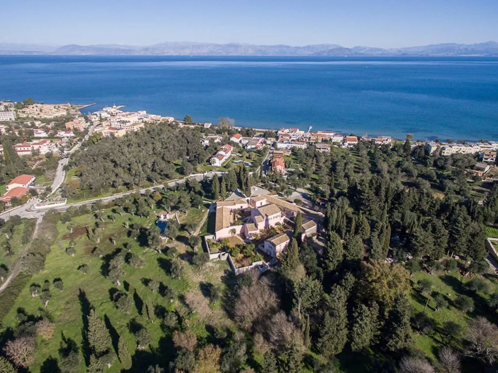 Land 1100m² in Greece, corfu. Priced at 35000€ rent photo-4
