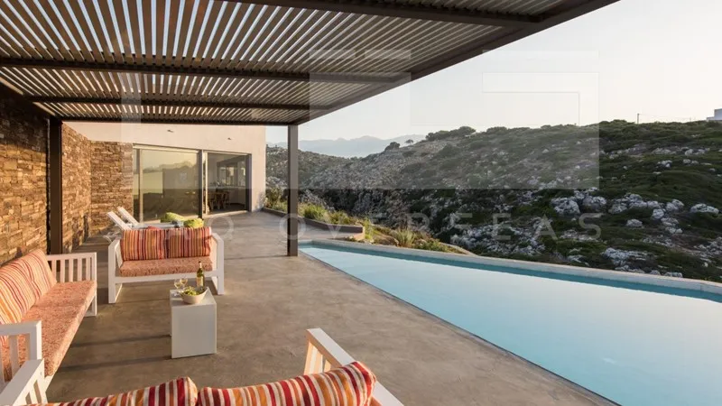 House 280m² in Greece, Chania. Priced at 1220054£ rent photo-5