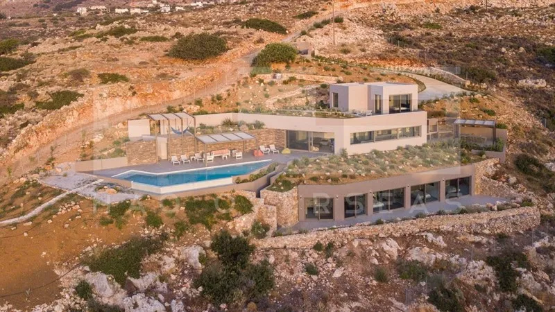 House 280m² in Greece, Chania. Priced at 1220054£ rent photo-6