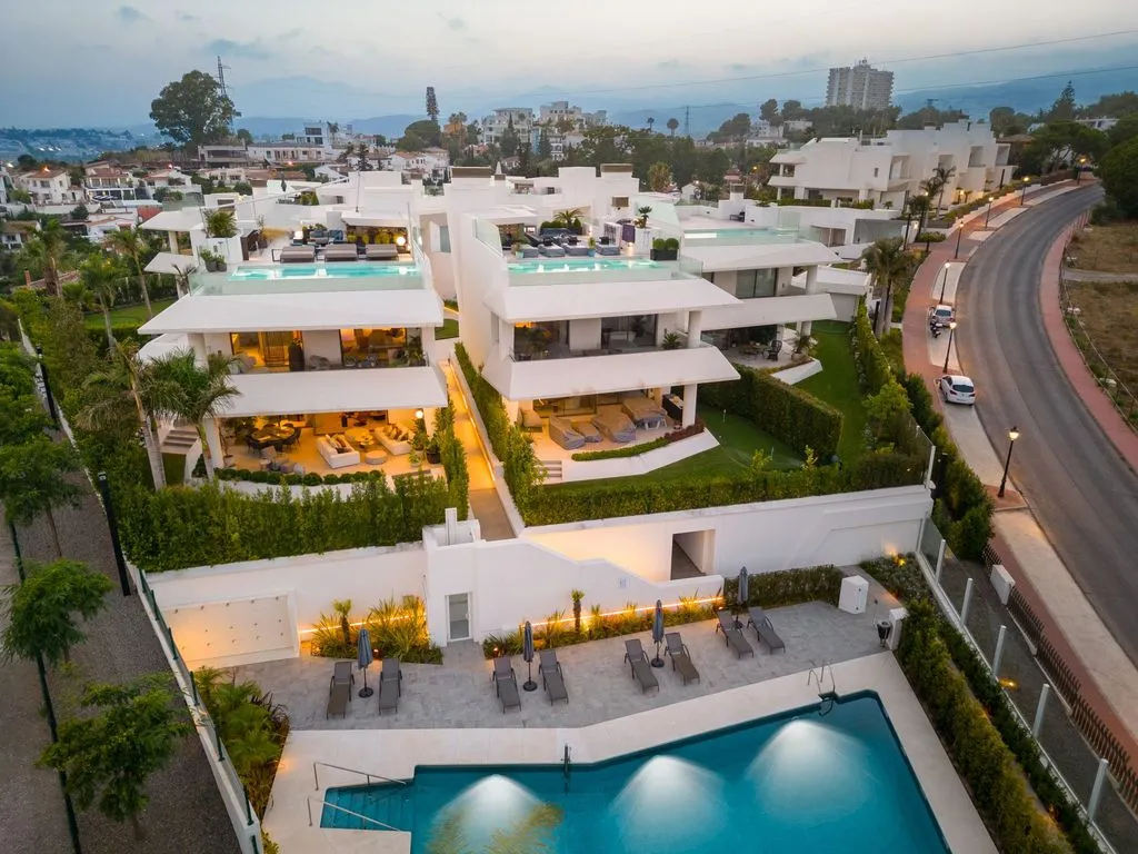 Villa 489m² in Portugal, Oeirash. Priced at 4495000€ rent photo-5