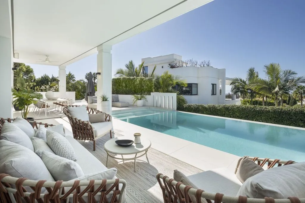 Villa 569m² in Portugal, Oeirash. Priced at 5650000€ rent photo-1