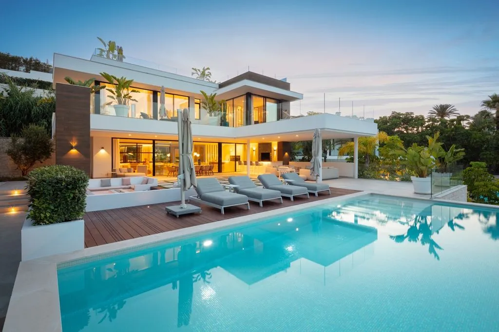 Villa 405m² in Portugal, Oeirash. Priced at 4995000€ rent photo-10
