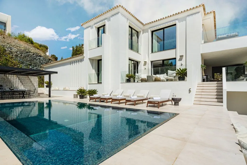 Villa 405m² in Portugal, Oeirash. Priced at 4995000€ rent photo-14