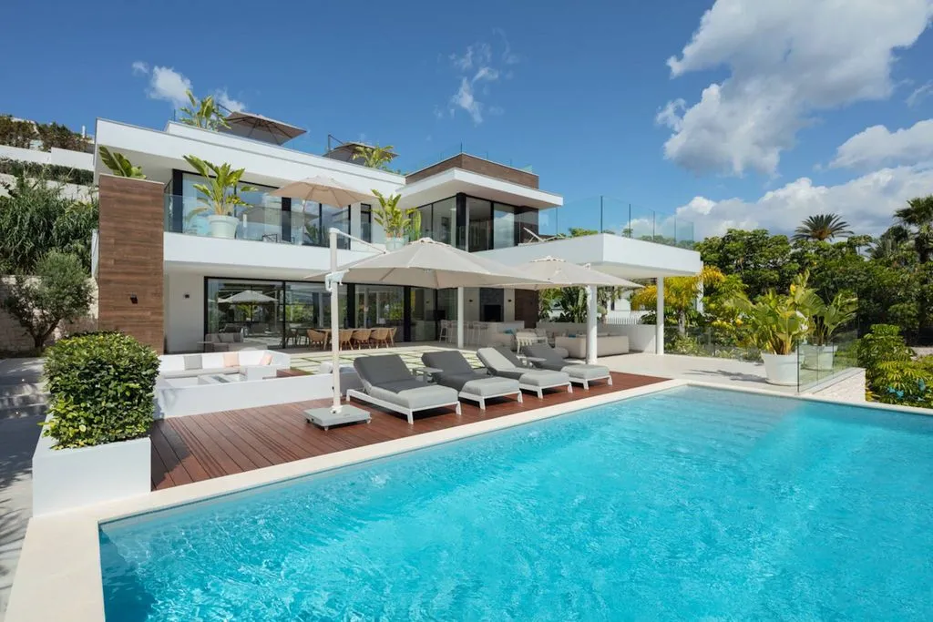 Villa 405m² in Portugal, Oeirash. Priced at 4995000€ rent photo-21