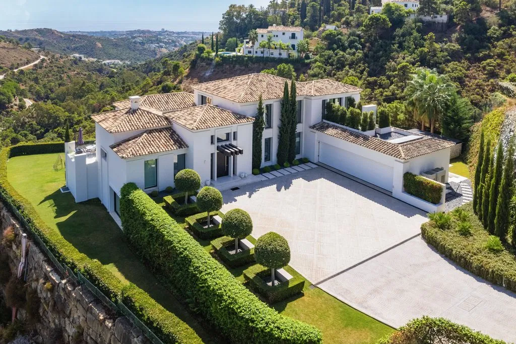 Villa 405m² in Portugal, Oeirash. Priced at 4995000€ rent photo-22