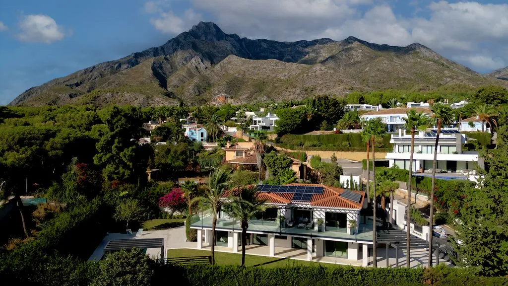 Villa 405m² in Portugal, Oeirash. Priced at 4995000€ rent photo-23
