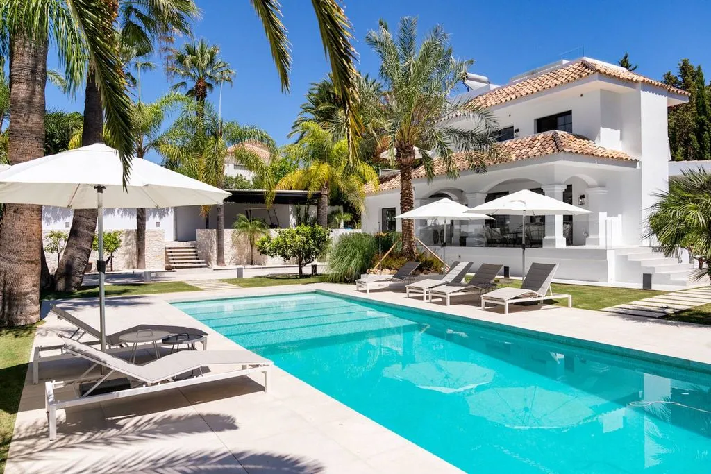 Villa 405m² in Portugal, Oeirash. Priced at 4995000€ rent photo-24