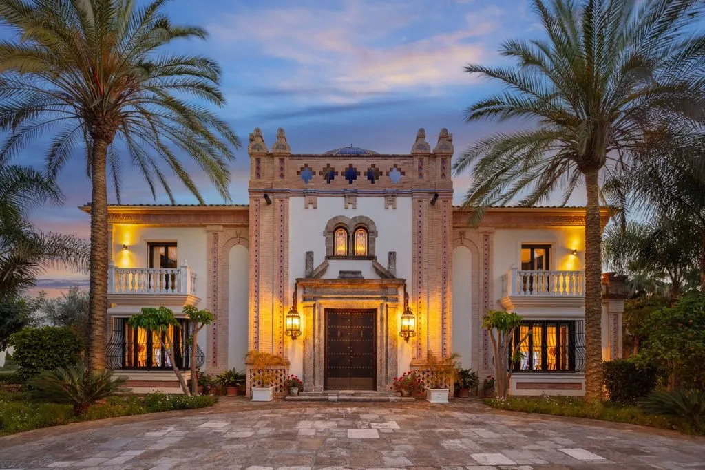 Villa 1365m² in Portugal, Oeirash. Priced at 7650000€ rent photo-8