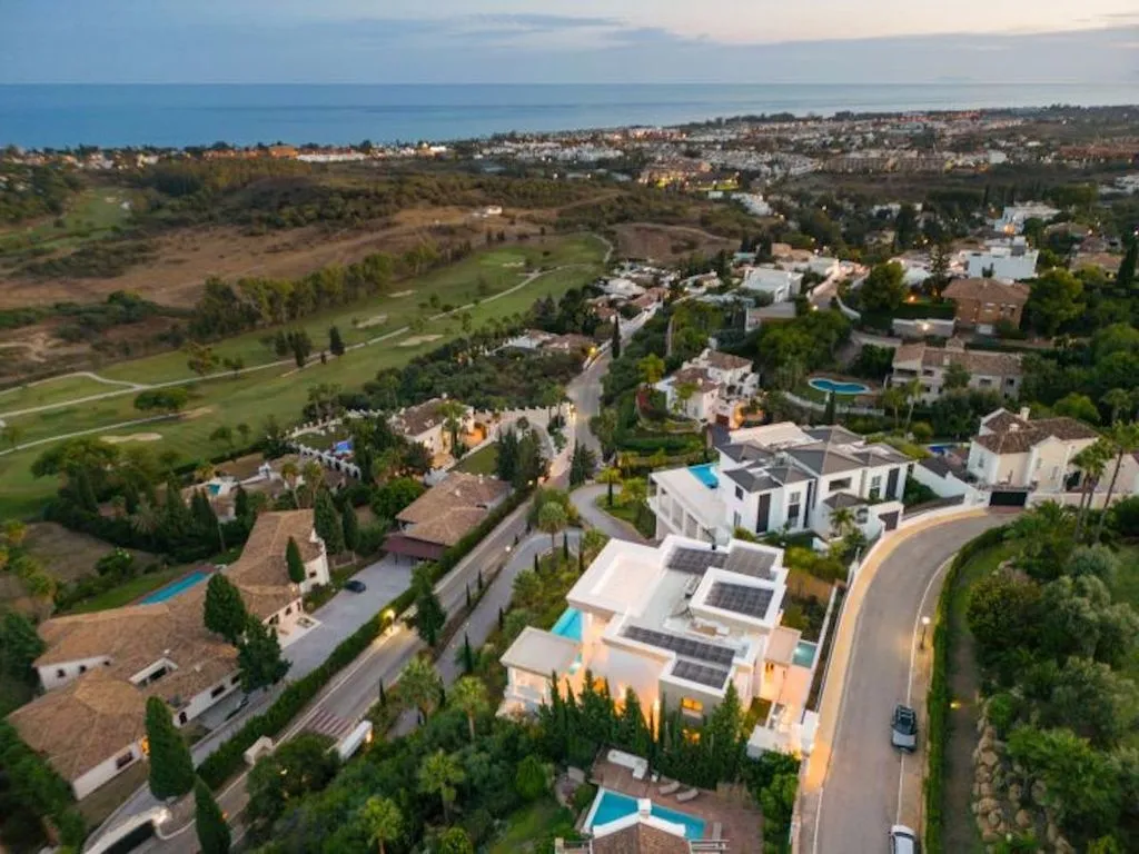 Villa 1365m² in Portugal, Oeirash. Priced at 7650000€ rent photo-15