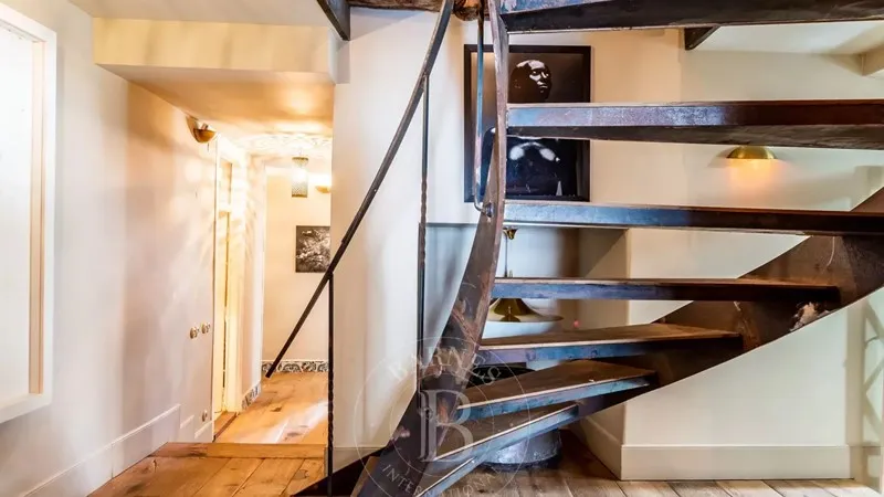 Duplex 438m² in Portugal, Lisbon. Priced at 2522717£ rent photo-3