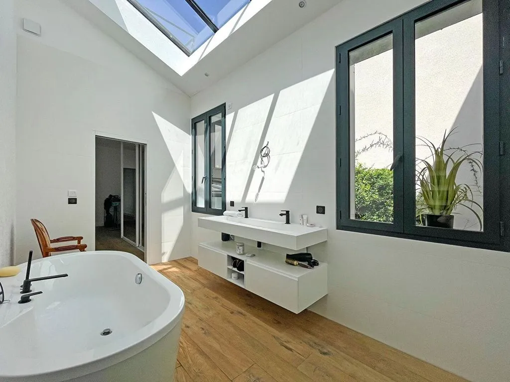 House 155m² in Italy, Bevanya. Priced at 1181000€ rent photo-10