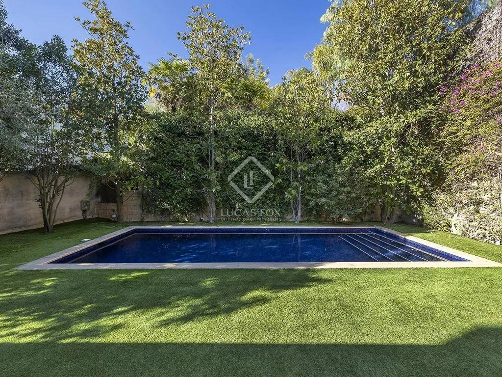 Villa 589m² in France, Menton. Priced at 3790000€ rent photo-6