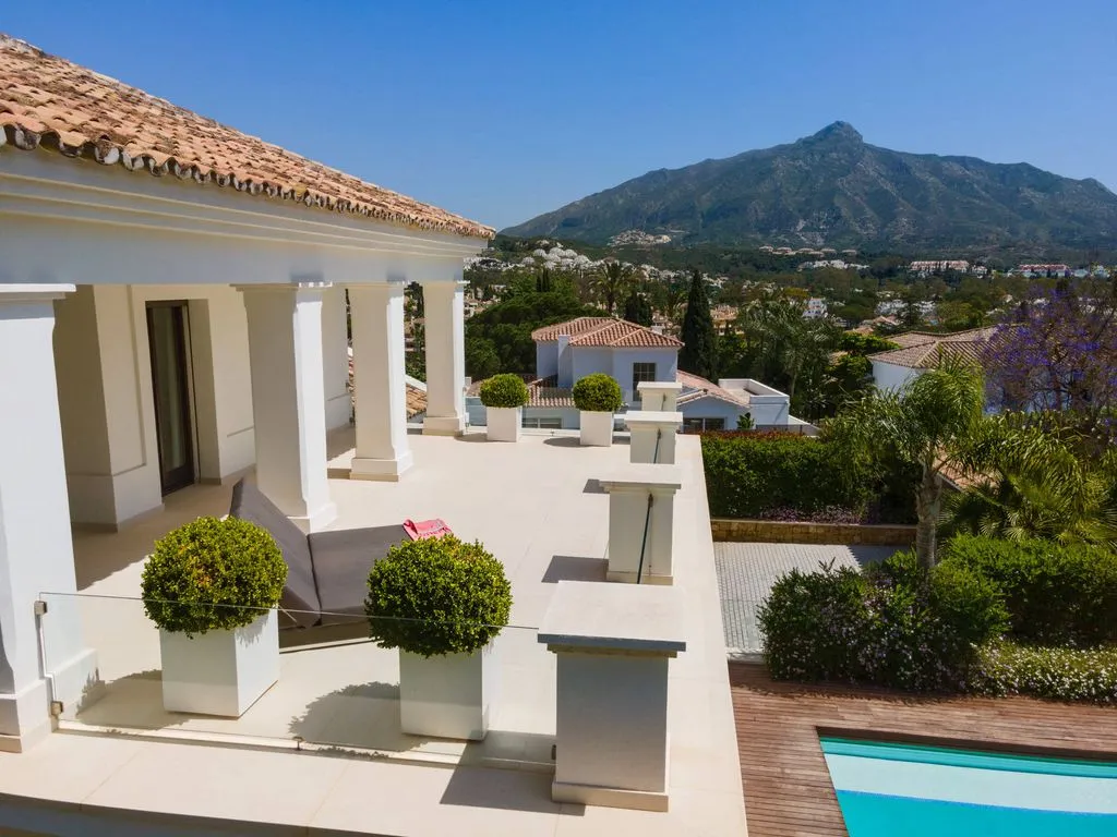 Villa 455m² in Portugal, Oeirash. Priced at 2990000€ rent photo-31
