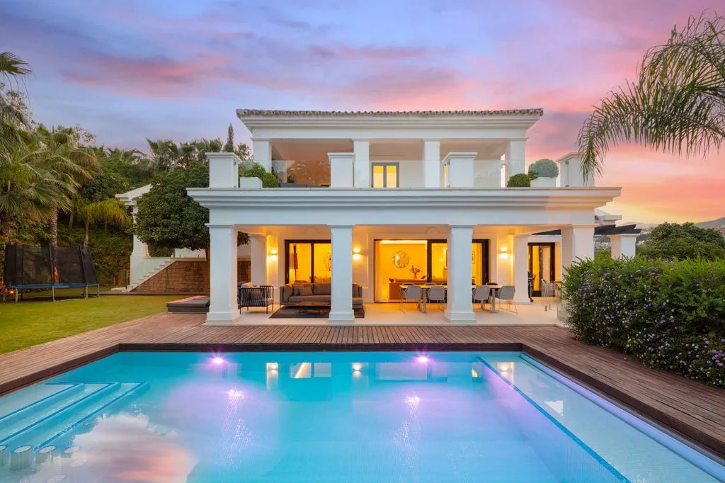 Villa 455m² in Portugal, Oeirash. Priced at 2990000€ rent photo-36