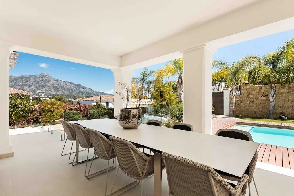 Villa 455m² in Portugal, Oeirash. Priced at 2990000€ rent photo-41