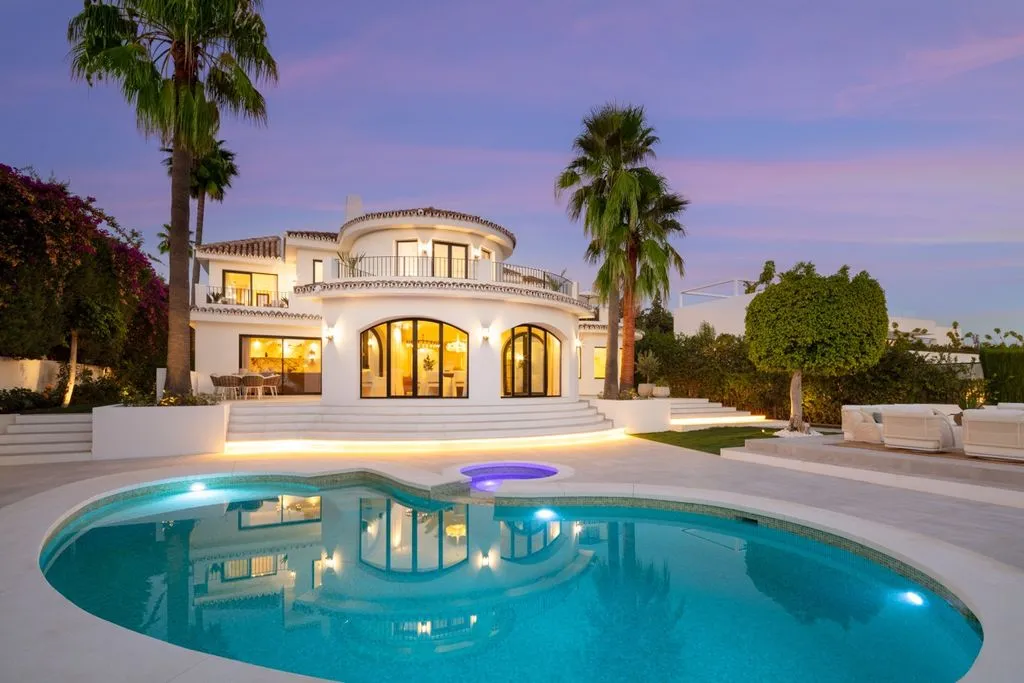 Villa 457m² in Spain, Marbella. Priced at 7195000€ rent photo-3