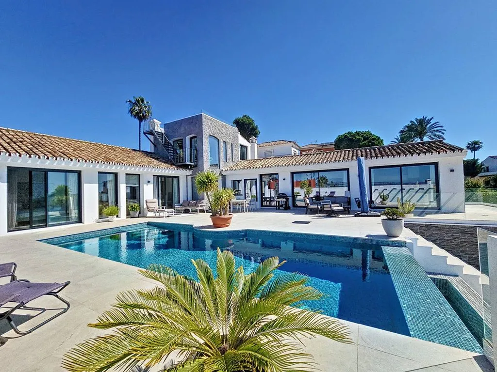Villa 457m² in Spain, Marbella. Priced at 7195000€ rent photo-16