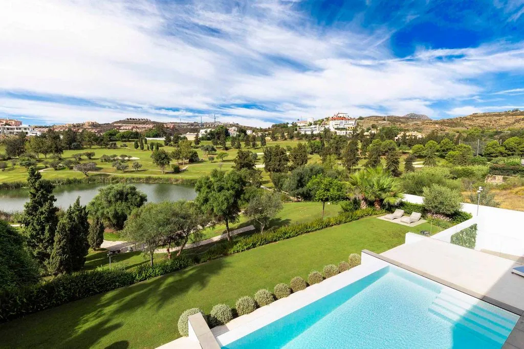 Villa 457m² in Spain, Marbella. Priced at 7195000€ rent photo-17