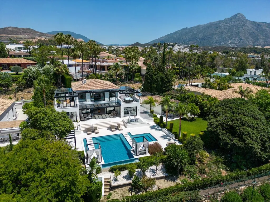 Villa 457m² in Spain, Marbella. Priced at 7195000€ rent photo-20