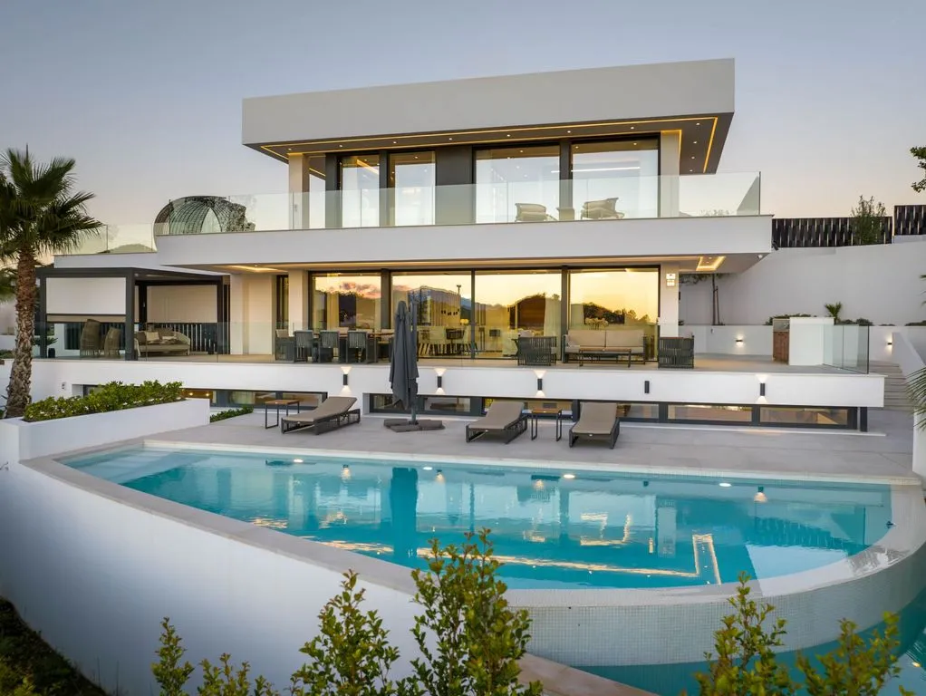 Villa 380m² in Portugal, Oeirash. Priced at 3250000€ rent photo-4