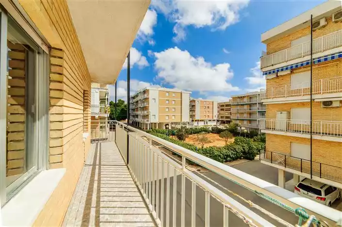 Flat 113m² in France, La Crua Valme. Priced at 169000€ rent photo-14
